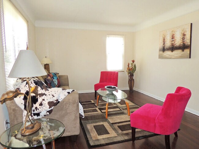 Foto del edificio - 4 Bed - 1.5 Bath Cape Cod for Rent in Eucl...