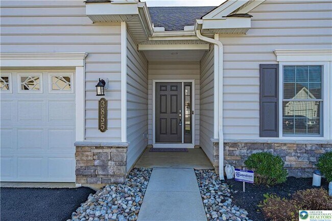 Building Photo - 3855 Victors Way