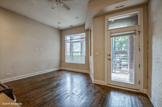 Building Photo - *Virtual Tour Available*Stunning Condo Qua...