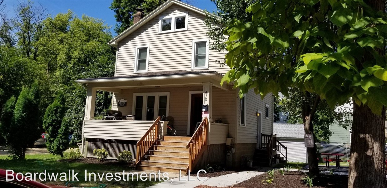 Primary Photo - 410 W Washington Ave