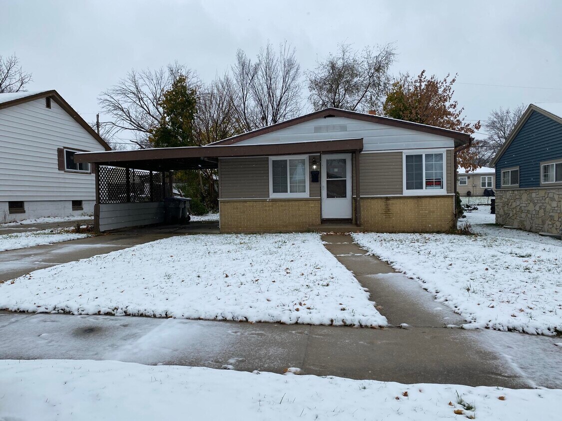 Primary Photo - 8234 W Lancaster Ave