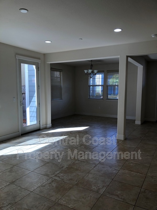 Foto del edificio - 18211 Caldwell St