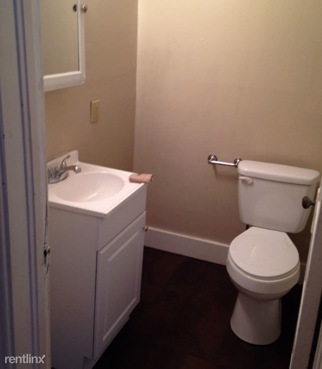 Primary Photo - 1 br, 1 bath Duplex - 303 N Pennsylvania Ave