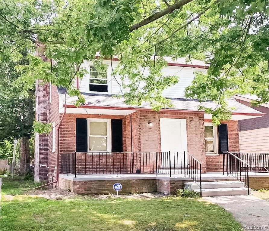 Primary Photo - 4320 Buckingham
