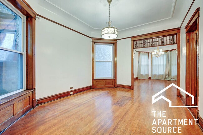 Foto del edificio - 4736 S Prairie Ave