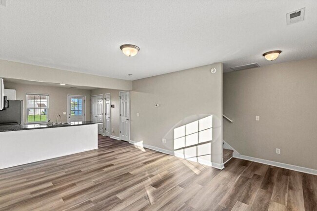 Building Photo - 307 Burley Dr