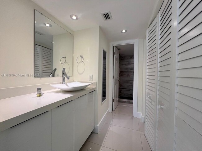 Foto del edificio - 8205 SW 152nd Ave