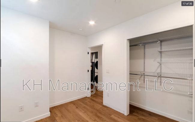 Foto del edificio - 640 Moore St