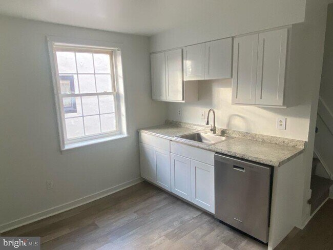 Foto del edificio - 1023 Hollins St