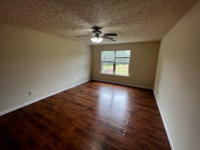 Foto del edificio - 5203 Fairington Club Drive