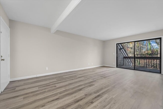 Building Photo - 1504 Benjamin Pkwy