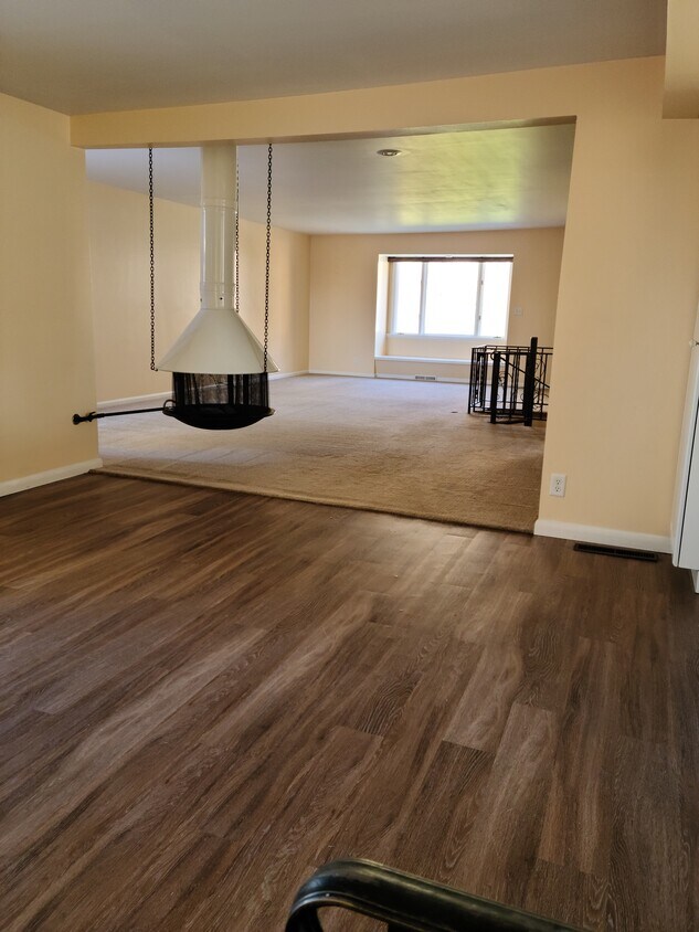 sala de estar / comedor - 104 Stanford Ave