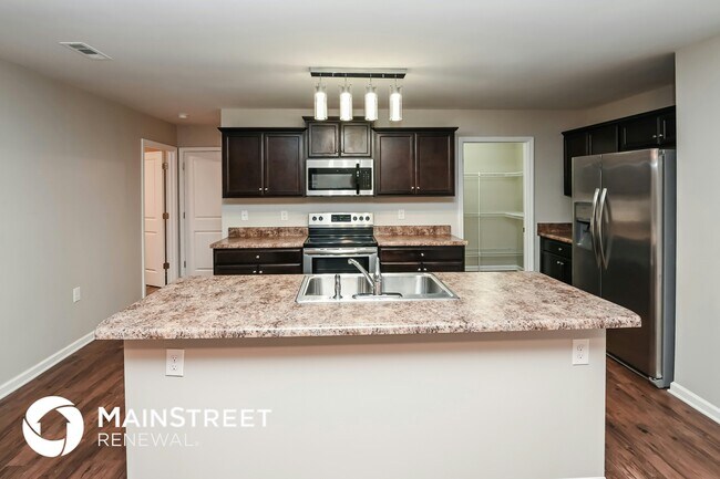 Foto del edificio - 4123 Long Arrow Dr