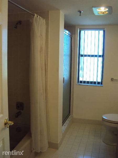 Building Photo - 19800 Sandpointe Bay Dr