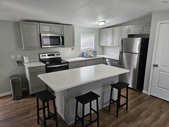 Photo - 8144 Hewitt St Apartment