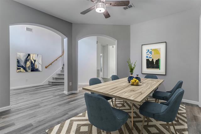 Foto del edificio - 817 Rushmore Dr