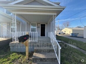 Building Photo - 1821 Grand Ave