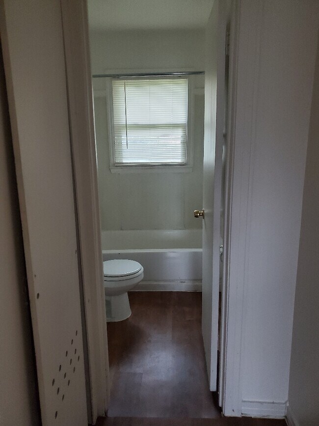 Building Photo - 4355 Wiman Dr