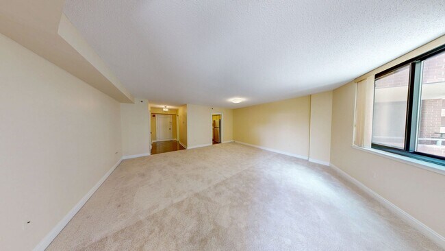 Foto del edificio - 4550 N Park Ave
