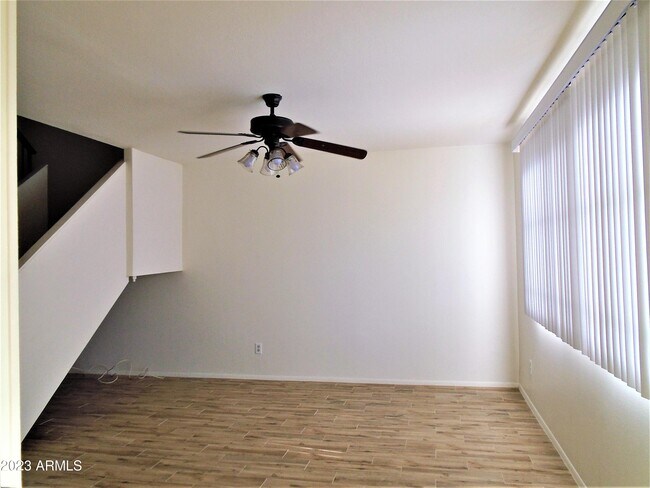 Foto del edificio - 6933 E Osborn Rd
