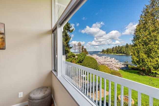 Foto del edificio - CLICK "REQUEST A TOUR" NOW!