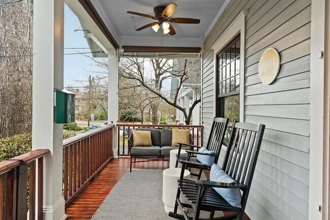 Building Photo - 309 Ferguson St NE