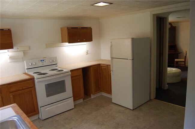 Foto del edificio - 649 Kenilworth Cir