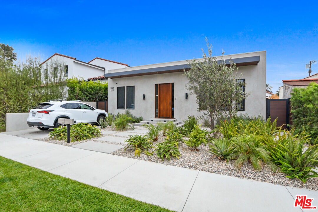 Foto principal - 2225 Walnut Ave