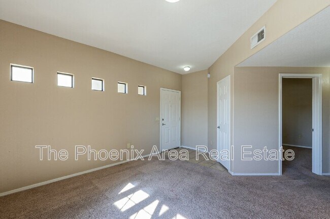 Foto del edificio - 3434 E Baseline Rd