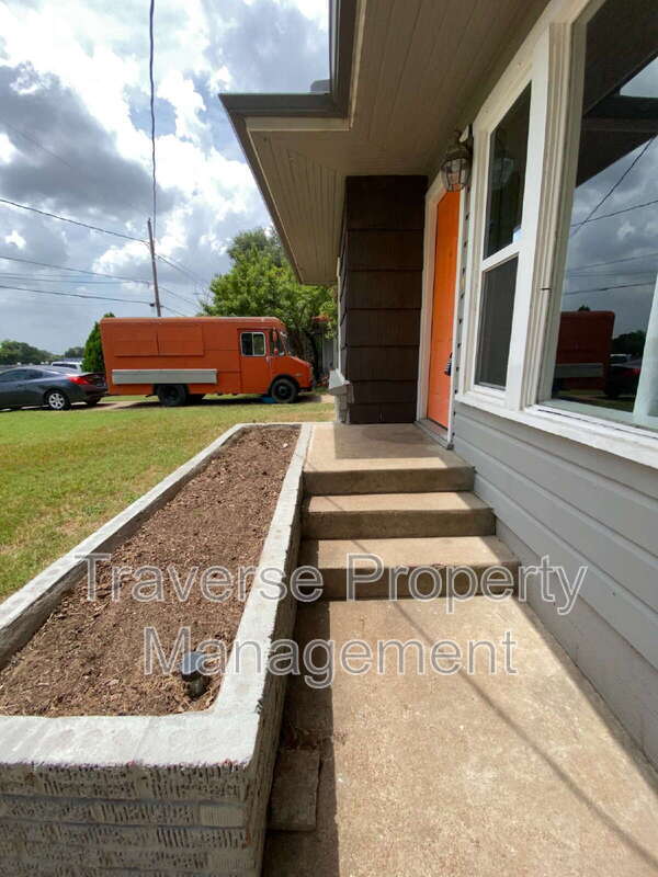 Foto del edificio - 3032 Marys Ln