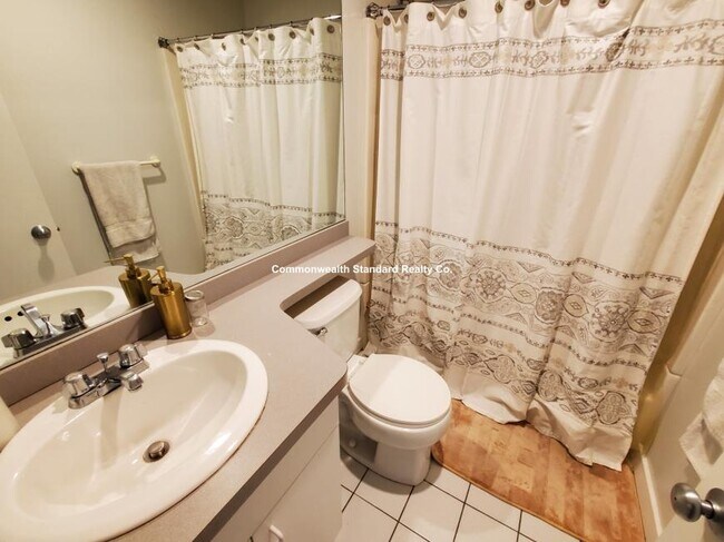 Building Photo - 2 bedroom in Boston MA 02118