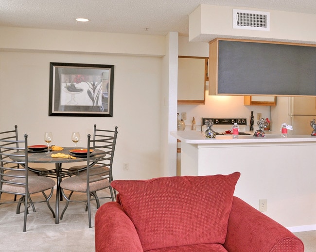 The Emerson Apartments Dallas, TX