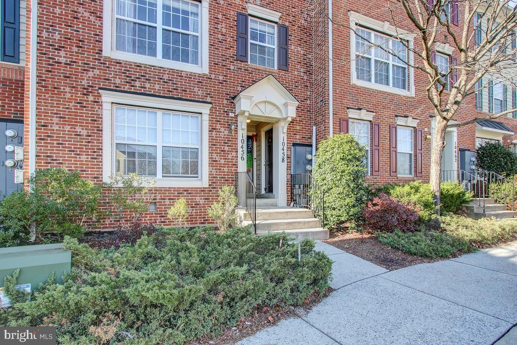 10458 Damascus Park Ln, Damascus, MD 20872 Townhome Rentals in