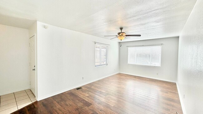 Foto del edificio - Lovely Single-Story Home in the Friendly a...