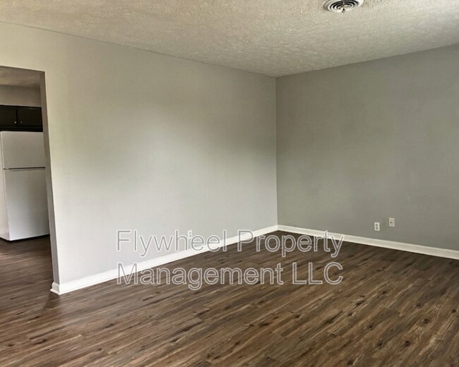 Foto del edificio - 780 Garrison Dr