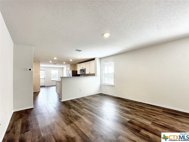 Building Photo - 549 Autumn Blaze