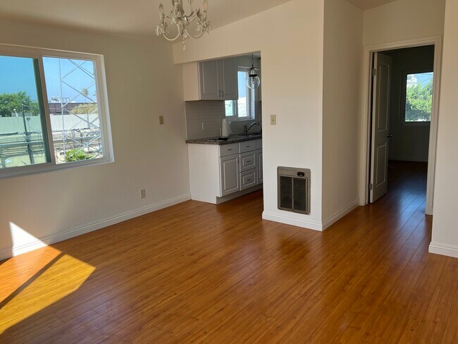 Foto del edificio - 1013 Rosedale Ave
