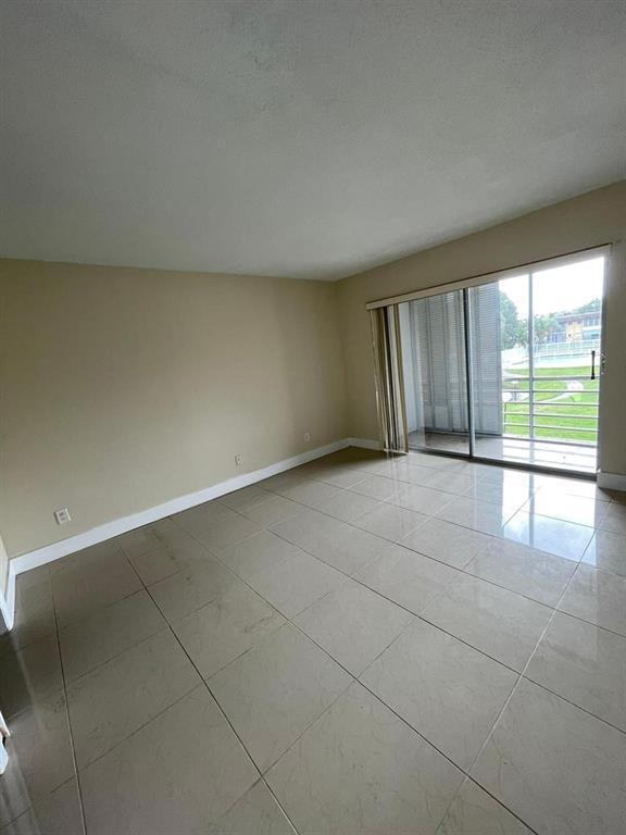 Foto del edificio - 5120 SW 40th Ave