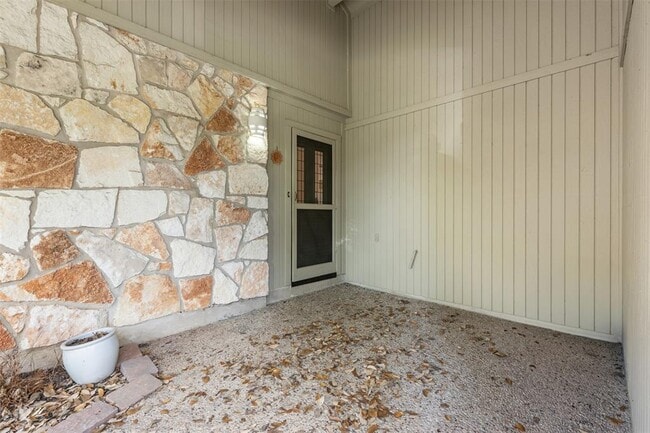 Building Photo - 3138 Honey Tree Ln