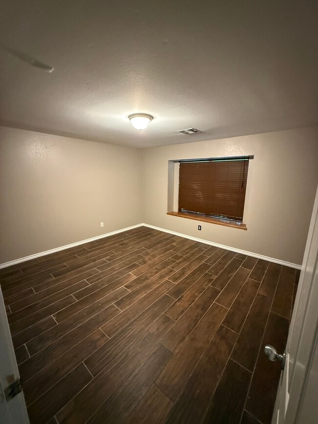 Foto del edificio - 15920 Korie Dr