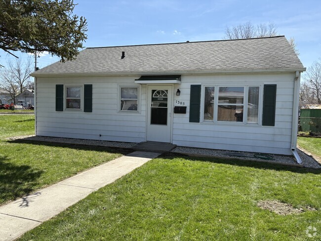 Building Photo - 1305 W Jackson St