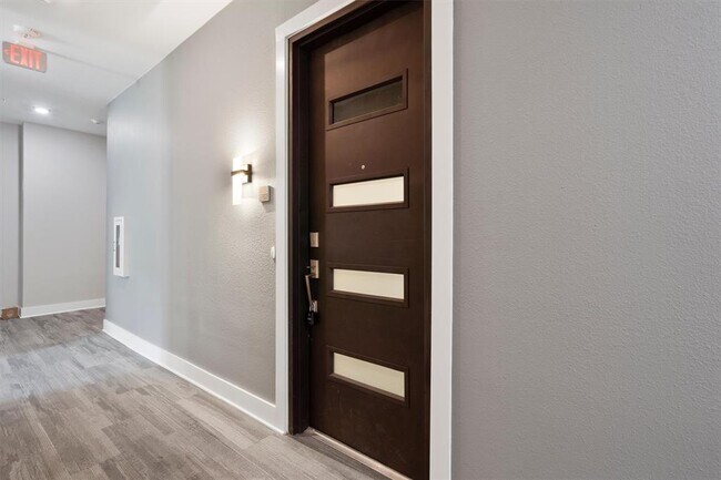 Foto del edificio - 4405 Jackson Ave