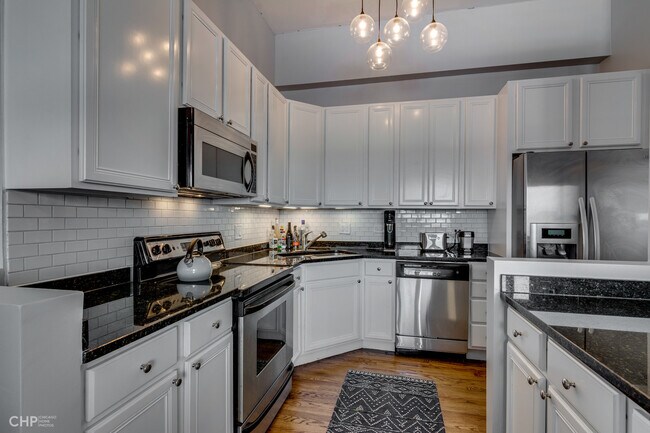 Foto del edificio - 4751 N Artesian Ave