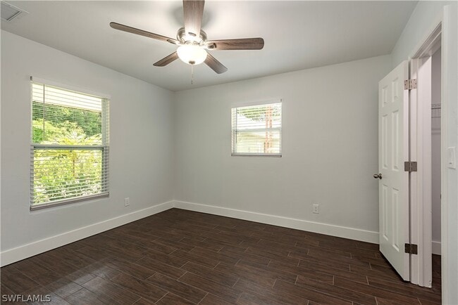 Foto del edificio - 3831 31st Ave SW
