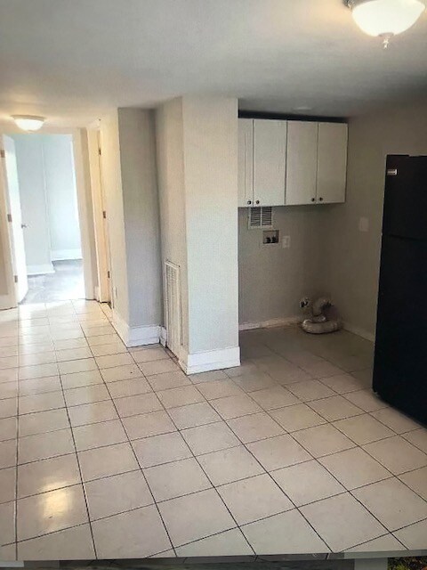 Building Photo - 612 S 13th St