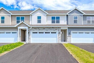 Building Photo - 3504 Green Pastures Ln