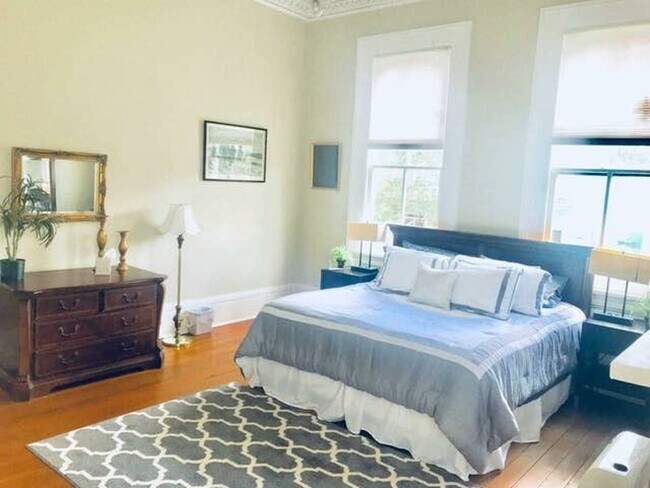 Foto del edificio - 7731 Maple St