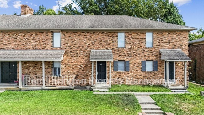 Foto del edificio - 1649 Foxhaven Dr