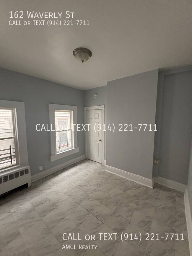 Photo - 162 Waverly St- Apartment
