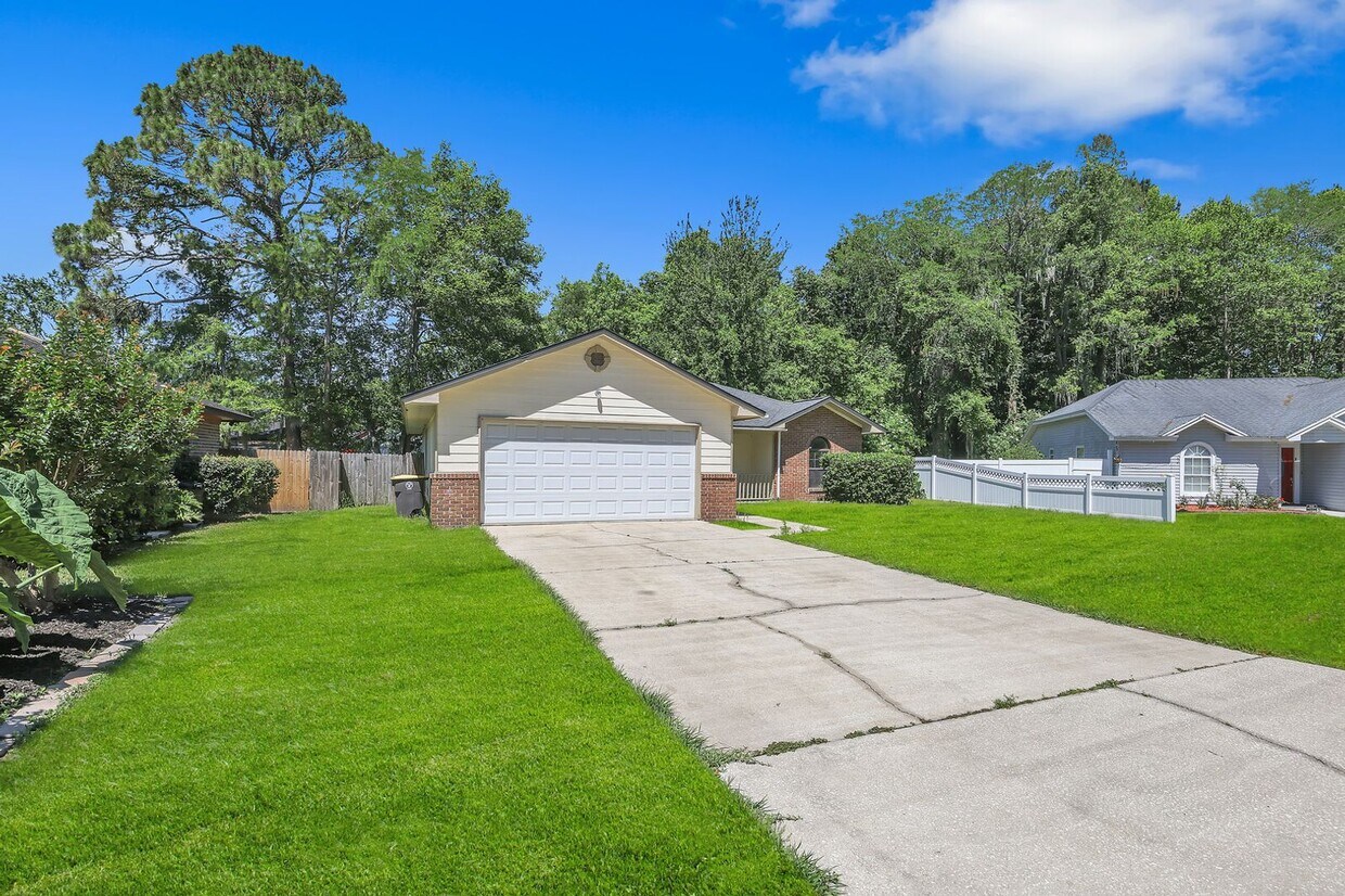 7616 Jeremy David Ln, Jacksonville, FL 32244 House Rental in